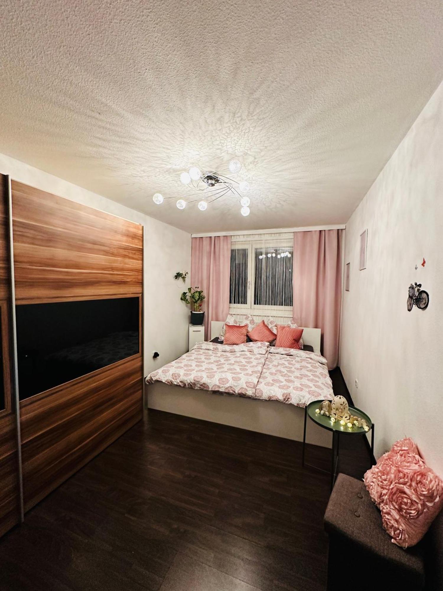 Family - Room Wien Eksteriør bilde