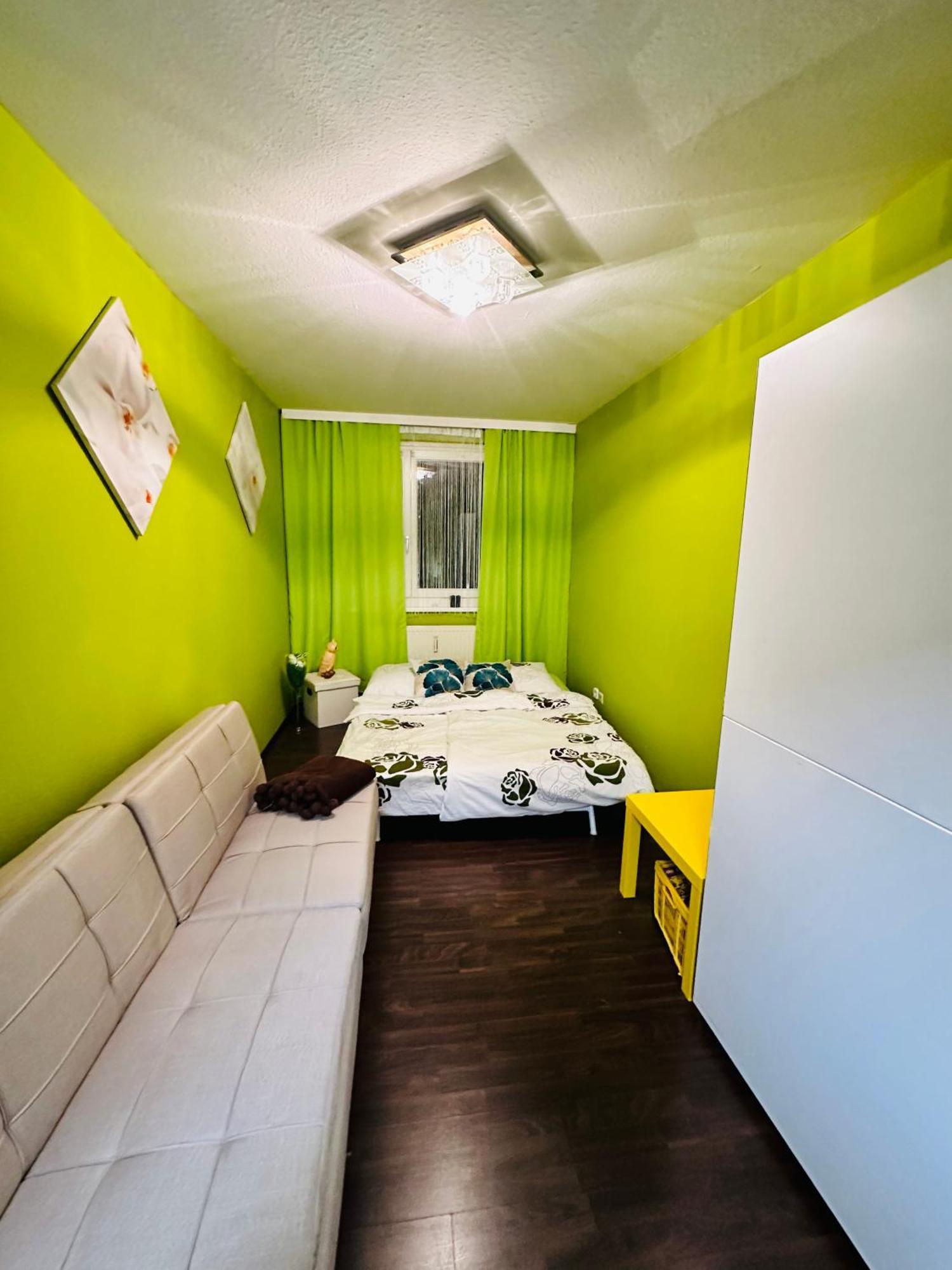 Family - Room Wien Eksteriør bilde