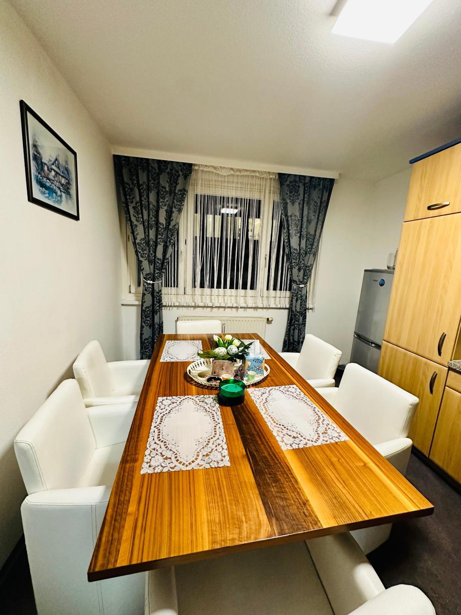 Family - Room Wien Eksteriør bilde