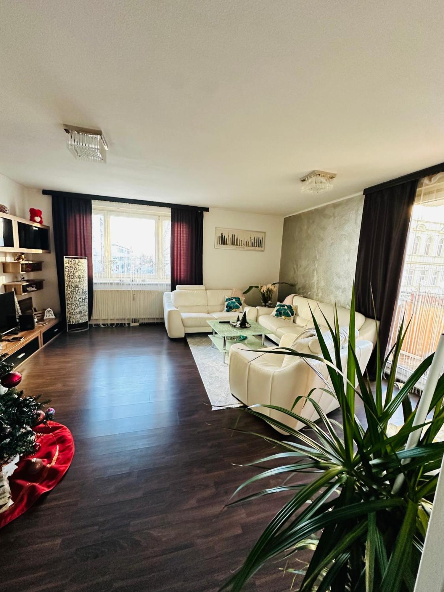 Family - Room Wien Eksteriør bilde